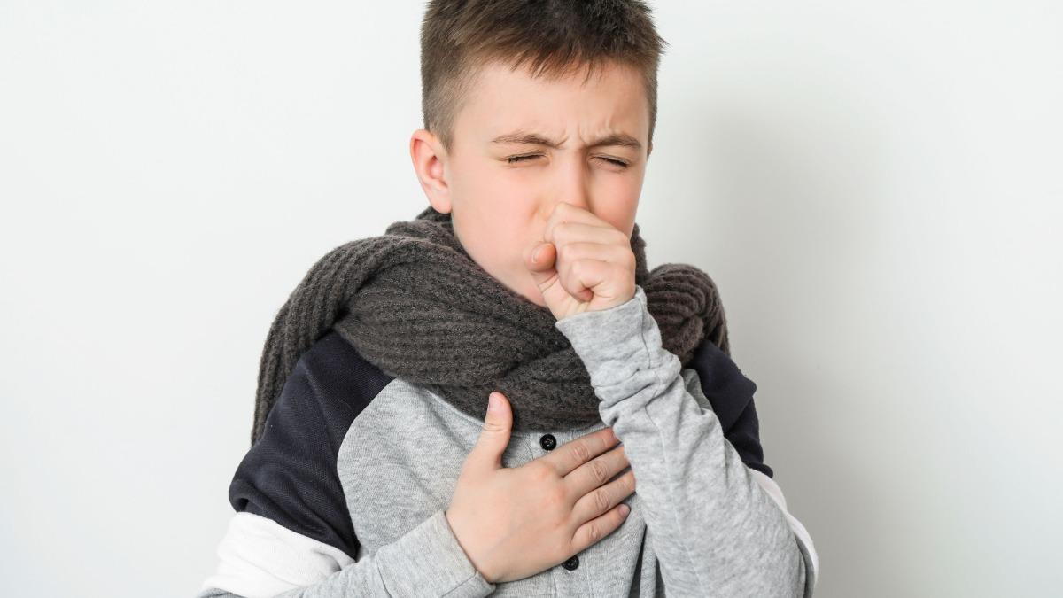 Kaszel alergiczny u dziecka czy infekcja? Jak rozpoznać różnicę